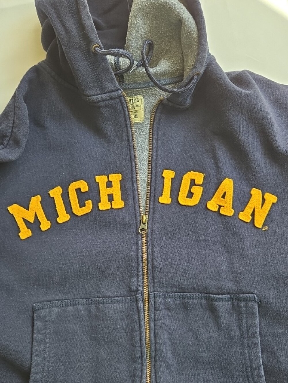 Steve & Barry's Navy Zip-Up Hoodie with Yellow Michigan Appliqué - Picture 4 of 8